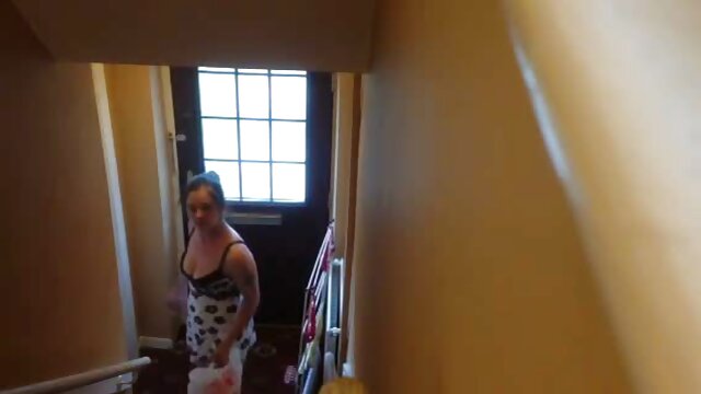 MILF chaude pournou 18 et son jeune amant 317